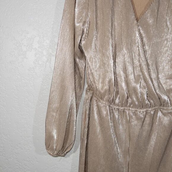 New Aeom Metallic Drape Neckline Ribbed Jumpsuit Size Large - Picture 3 of 8